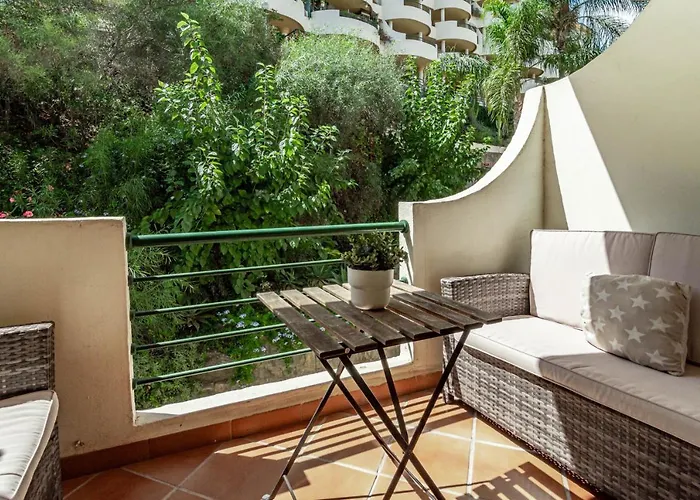 Sat2 - Modern 2 Bedroom With Ocean View