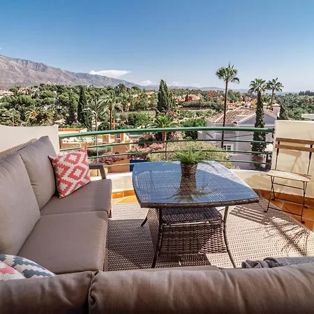 Sat2 - Modern 2 Bedroom With Ocean View *
