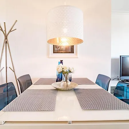 Sat2 - Modern 2 Bedroom With Ocean View Apartmán Marbella