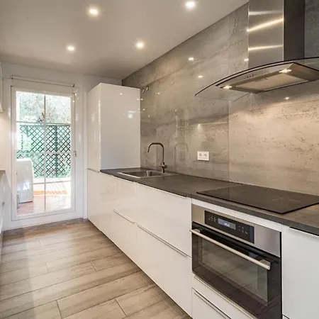 Sat2 - Modern 2 Bedroom With Ocean View