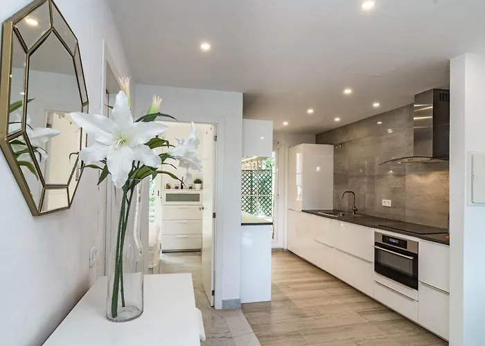 Sat2 - Modern 2 Bedroom With Ocean View 아파트 *