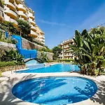 Sat2 - Modern 2 Bedroom With Ocean View *
