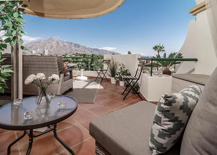 Sat2 - Modern 2 Bedroom With Ocean View *